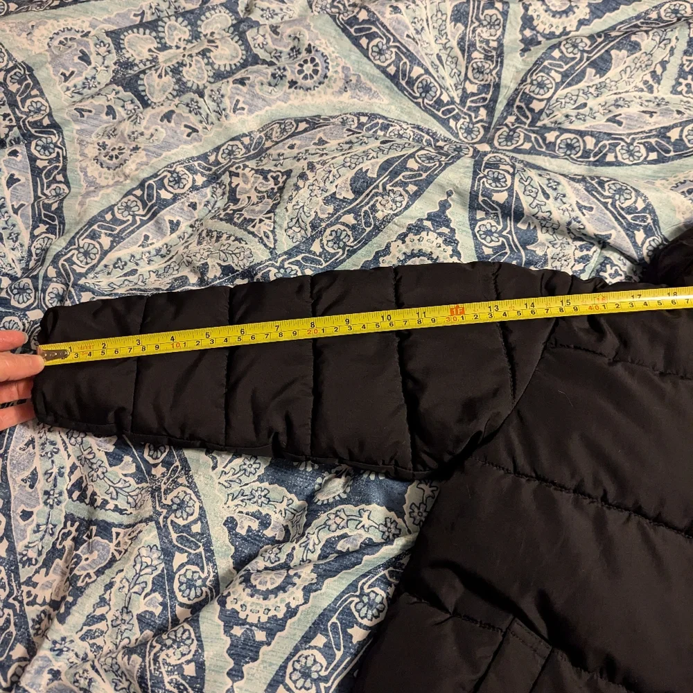 Boys Size 4/5 Winter Coat - Picture 7 of 7